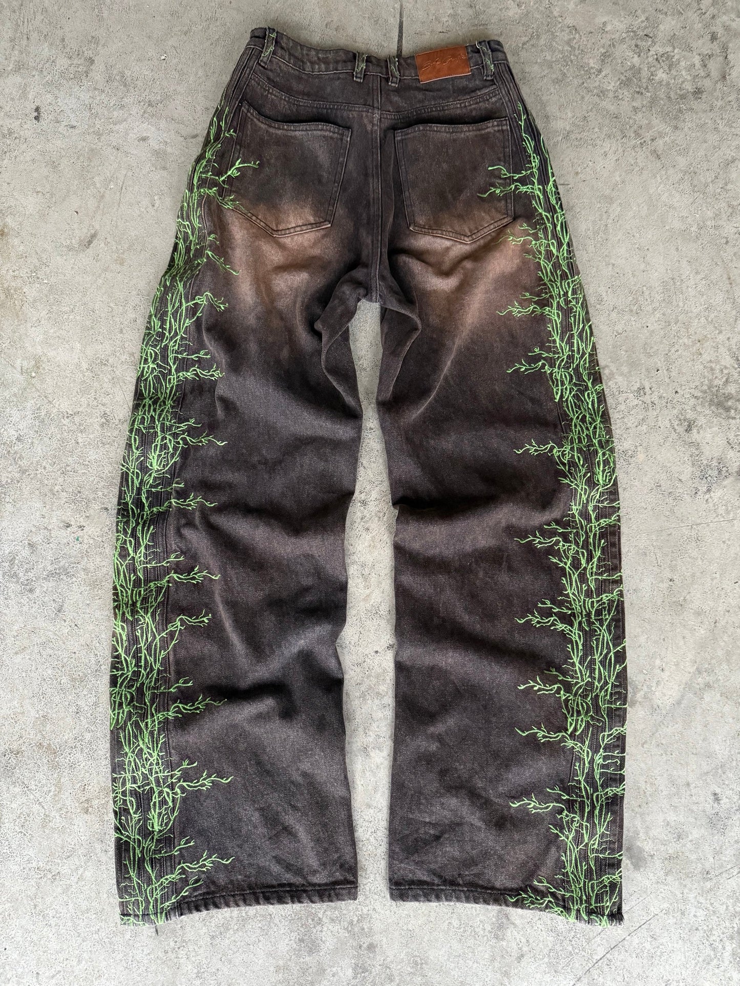 ‘overgrown’ baggy jeans