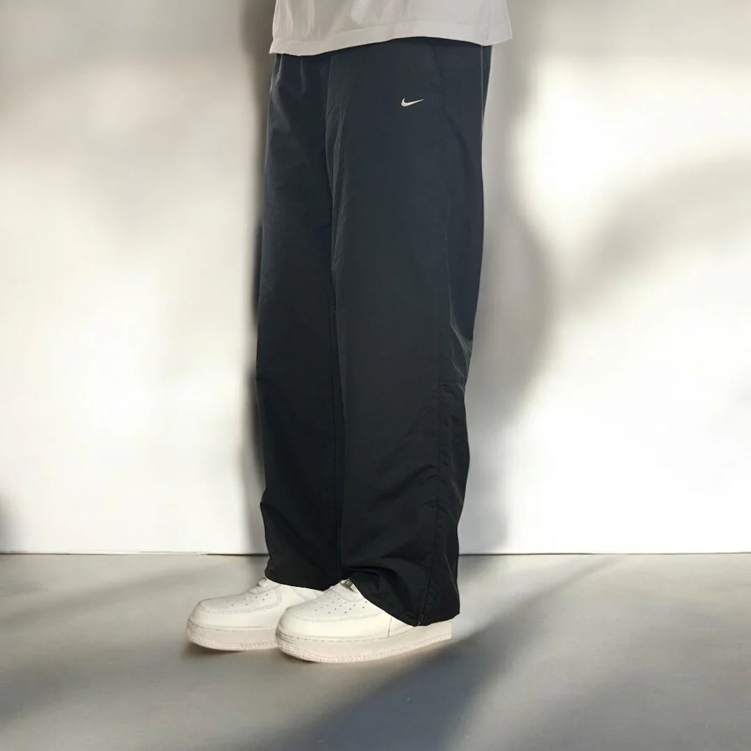 RARE 00s Baggy Nike Trackpants Black - (XL)