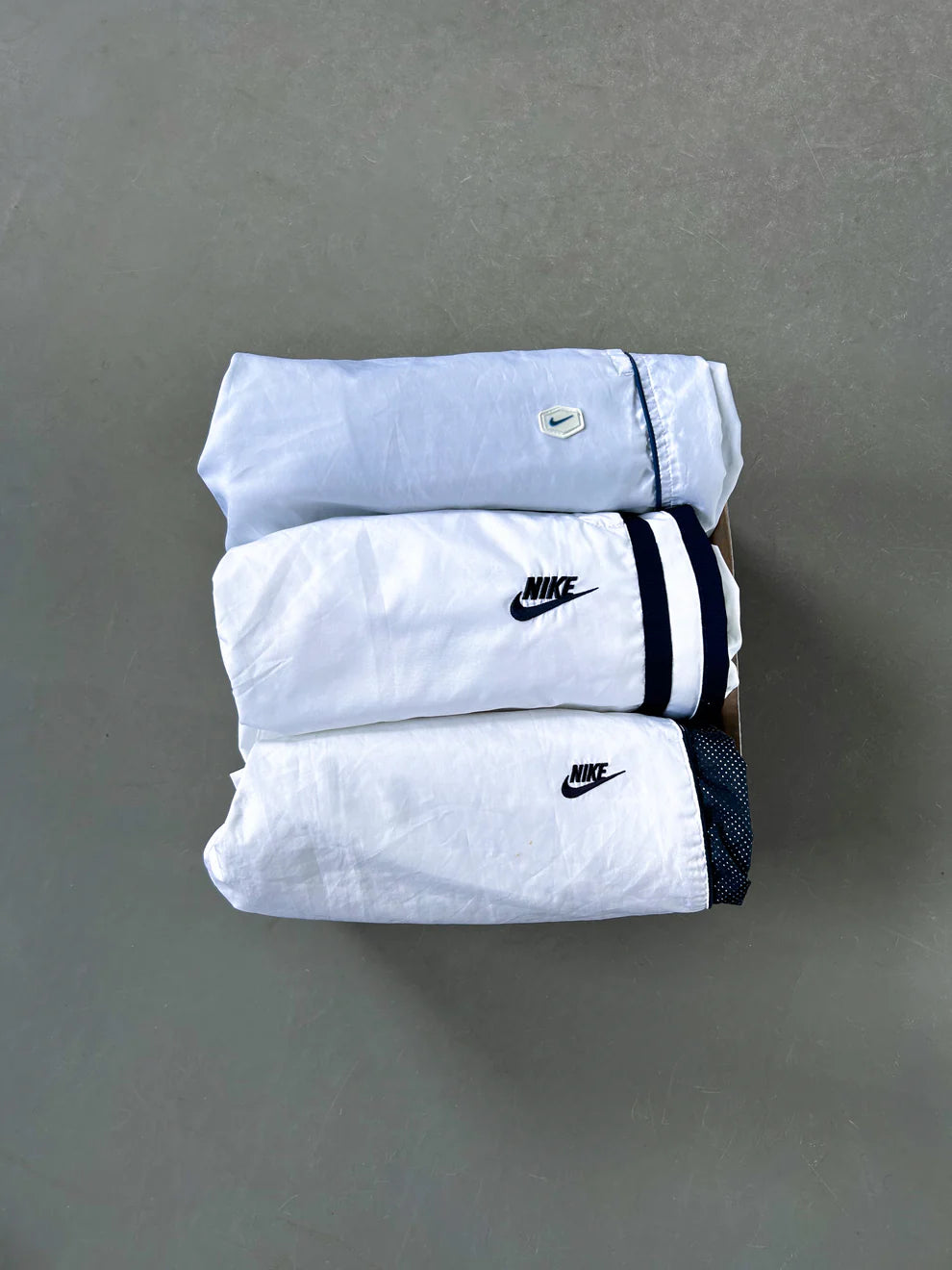 NIKE VINTAGE TRACKPANTS MYSTERY BOX (3 ITEMS)