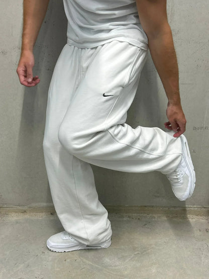 BAGGY SWEATPANTS